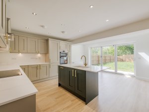 Kitchen/dining/family room
