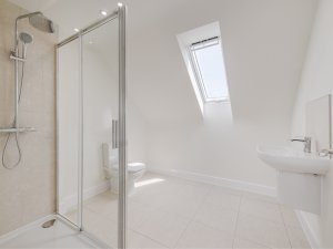 En-suite 1