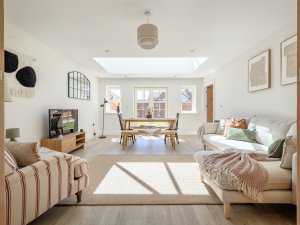 Dining/family room