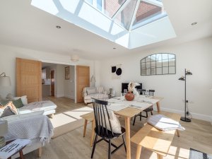 Dining/family room