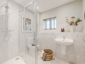 En-suite 1