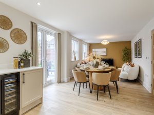 Dining/living room
