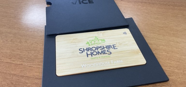 One-tap card made out of bamboo