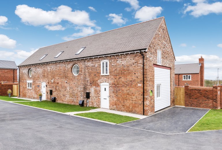 Barn Conversions, Woodhouse Farm 